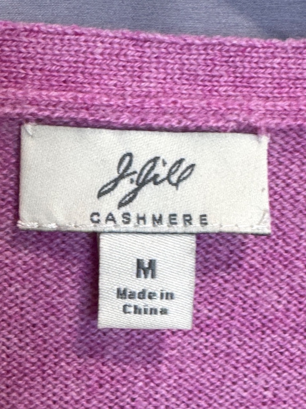 J. JILL 100% Cashmere Heathered Orchid Pink V-Neck Tunic Sweater Size Medium - Picture 4 of 8
